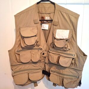 NWOT Rio Bravo Tan Utility Fly Fishing Vest Large Outdoorsmen Adjustable Waist